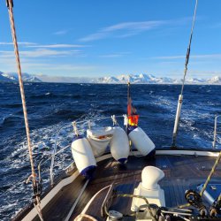 Eingang Hornsund 76° 58`N 15° 20`E